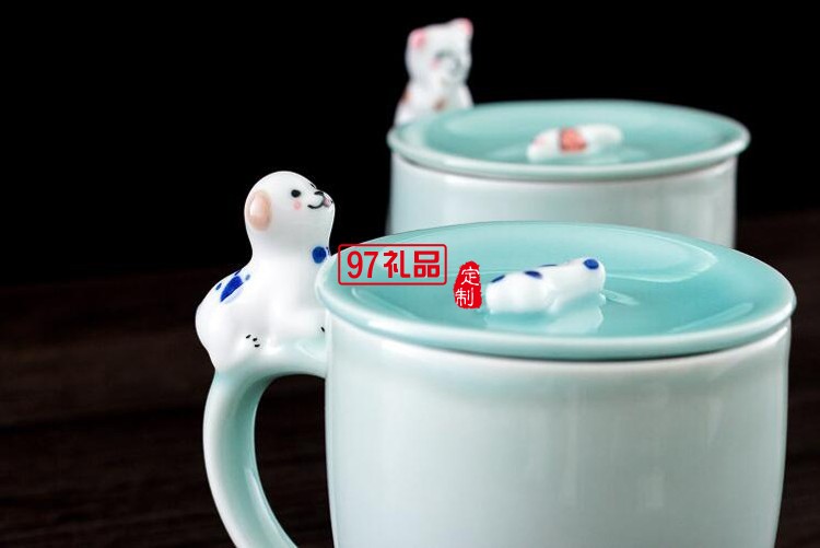  地王大酒店定制案例  把手帶蓋萌物杯 創意 陶瓷杯