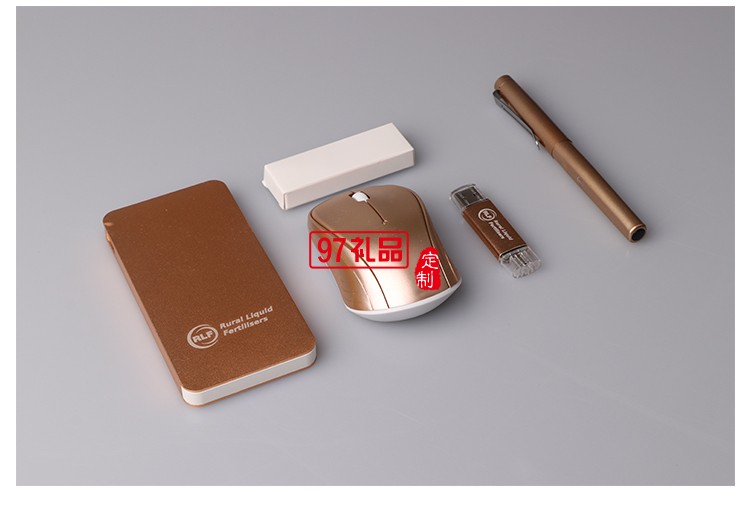 辦公禮品套裝_商務往來禮品4件套_液體化肥公司定制