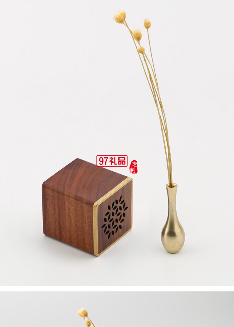 紅木質(zhì)鏤空音響 無(wú)線(xiàn)插卡戶(hù)外便捷音響室內(nèi)家用車(chē)載音樂(lè)機(jī)