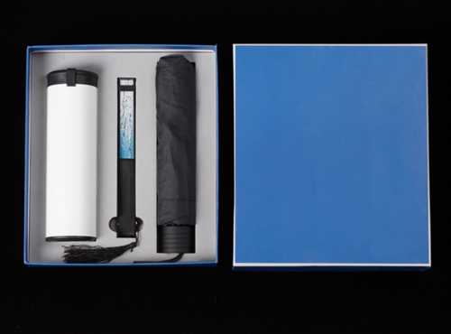 企業送員工選擇什么樣定制禮品好?有什么技巧